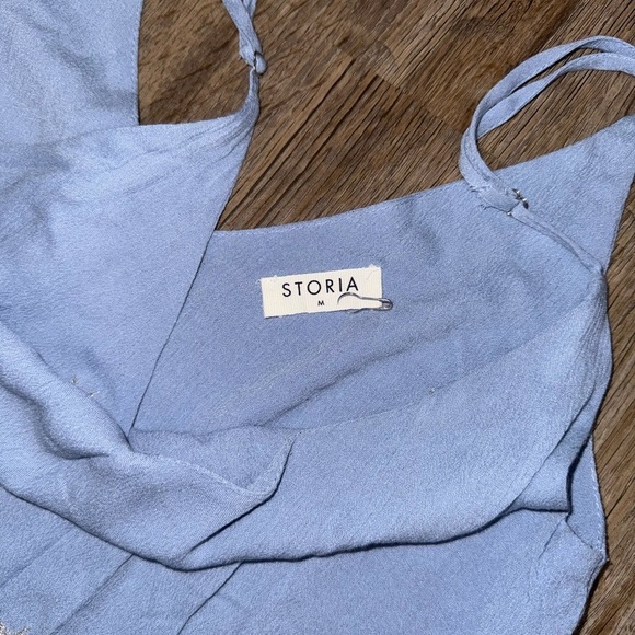 Storia • Periwinkle Star Dress - Picture 5 of 9